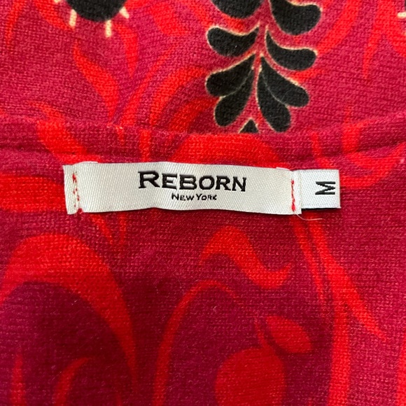 Women’s Tunic / Top, Size Medium, Red - Picture 4 of 10